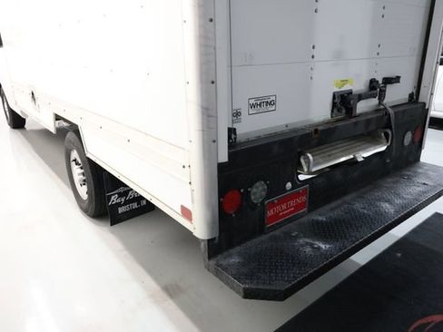 Used 2022 Chevrolet Express 3500 w/ Driver Convenience Package image 25