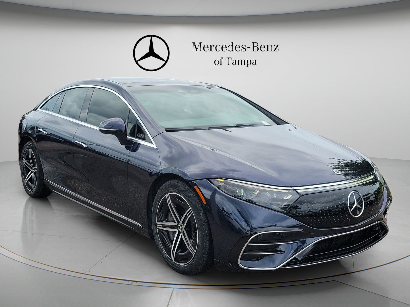 Certified 2024 Mercedes-Benz EQS 580 4MATIC Sedan image 4