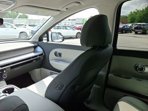 New 2026 Hyundai Ioniq 9 SEL image 11