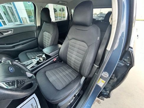 Used 2018 Ford Edge SEL FWD image 10