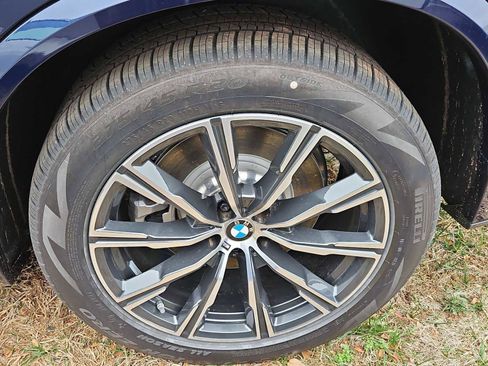 New 2026 BMW X5 xDrive50e image 13