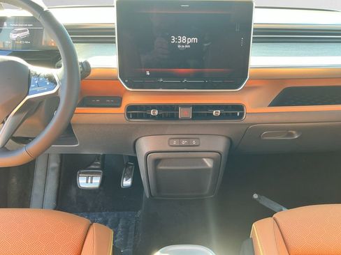 New 2025 Volkswagen ID. Buzz Pro S image 11