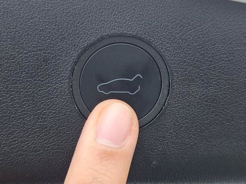 Used 2023 Tesla Model 3 Standard Range RWD image 69