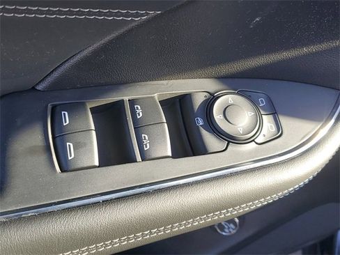 Certified 2023 Buick Envision Preferred image 16