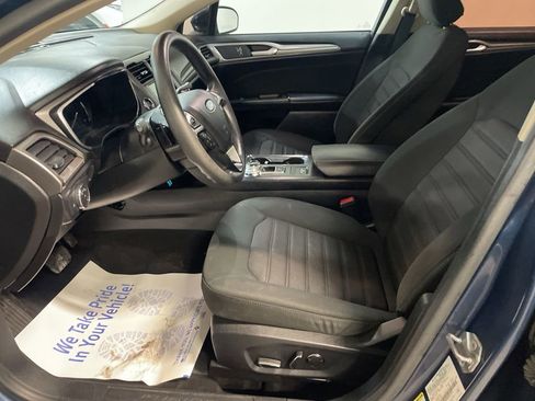 Used 2019 Ford Fusion SE image 21
