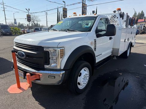 Used 2019 Ford F550 XLT image 5