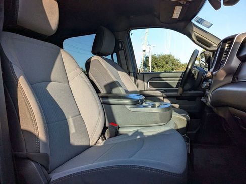 Used 2024 RAM 3500 Big Horn image 30