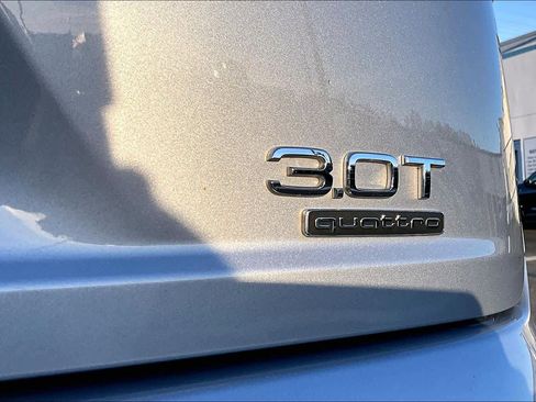 Used 2017 Audi Q7 3.0T Premium Plus image 9