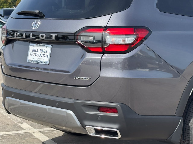 New 2026 Honda Pilot Touring image 7