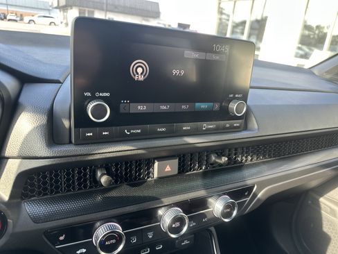 Used 2023 Honda CR-V Sport image 17