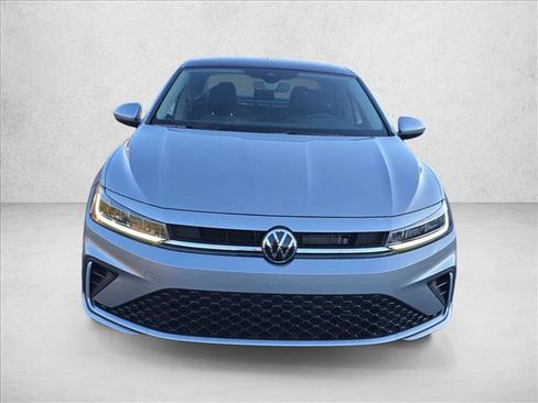 New 2026 Volkswagen Jetta SE image 9