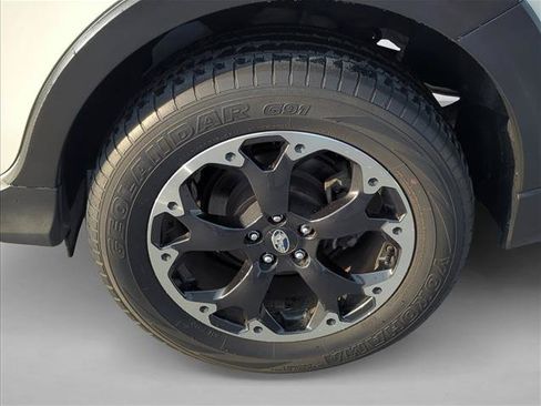 Used 2022 Subaru Crosstrek 2.0i AWD/4WD image 7