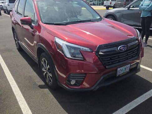 Used 2022 Subaru Forester Limited w/ Popular Package #2 image 2