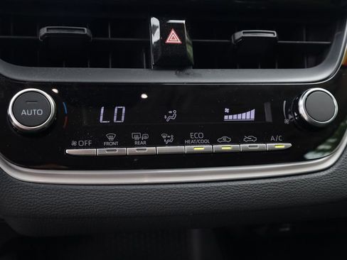 Used 2026 Toyota Corolla LE FWD image 8