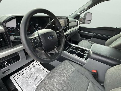 Used 2025 Ford F250 XLT w/ FX4 Off-Road Package image 18