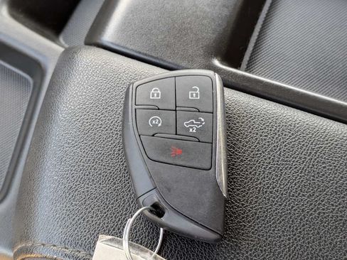 Used 2025 Chevrolet Silverado 1500 LT AWD/4WD image 29