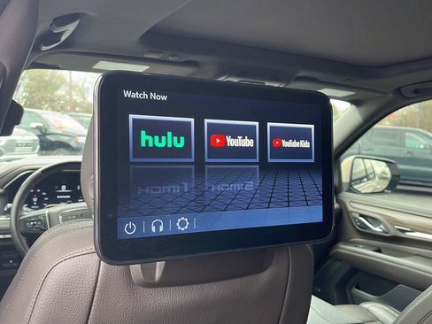 Used 2024 GMC Yukon Denali w/ Advanced Technology Package image 26