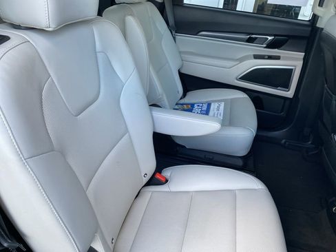 Used 2021 Kia Telluride S image 12