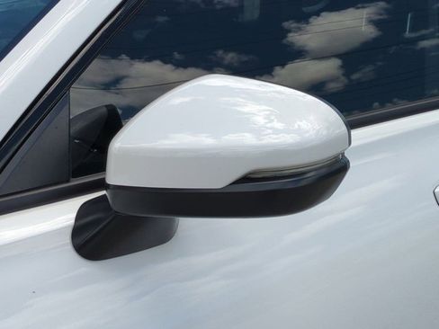 New 2026 Honda HR-V EX-L image 10