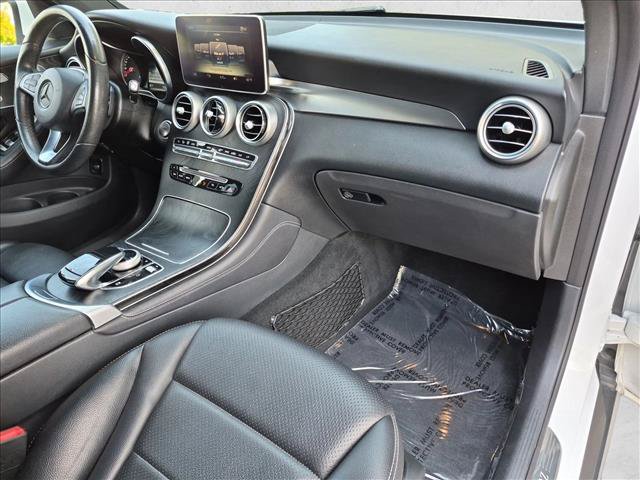 Used 2017 Mercedes-Benz GLC 300 4MATIC image 21