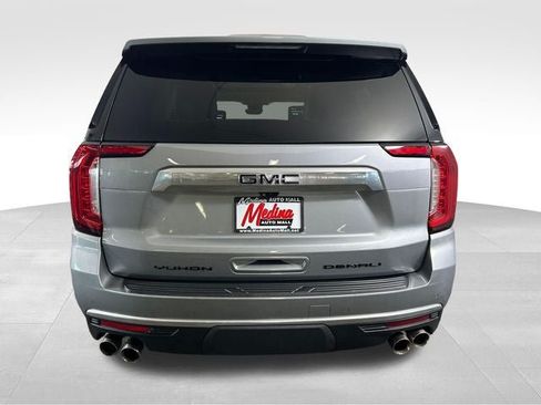 Used 2023 GMC Yukon Denali w/ Denali Reserve Package AWD/4WD image 4