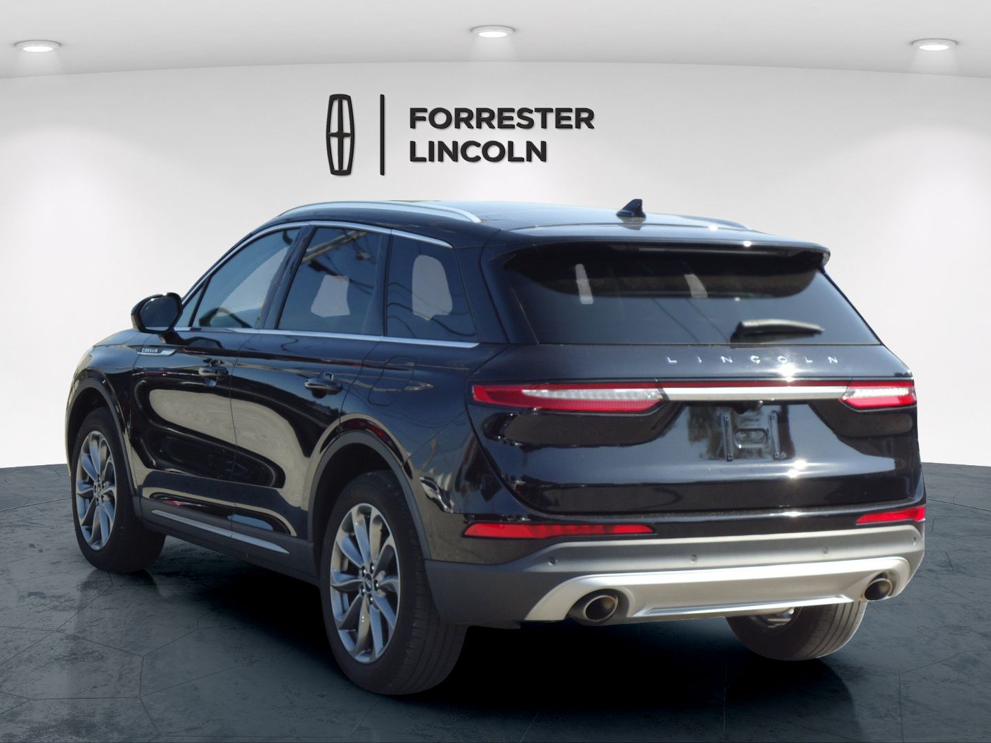 Used 2022 Lincoln Corsair AWD w/ Premium Package image 5