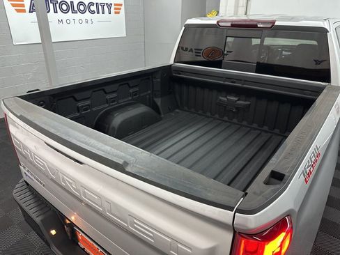 Used 2021 Chevrolet Silverado 1500 LT Trail Boss w/ Convenience Package II AWD/4WD image 11