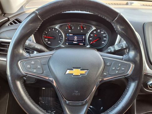 Used 2019 Chevrolet Equinox LT FWD image 11