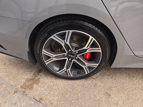 Used 2020 Kia Stinger GT2 image 22