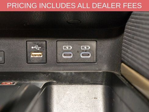 Used 2025 Toyota Camry SE FWD image 14