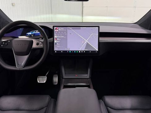 Used 2024 Tesla Model X AWD/4WD image 13