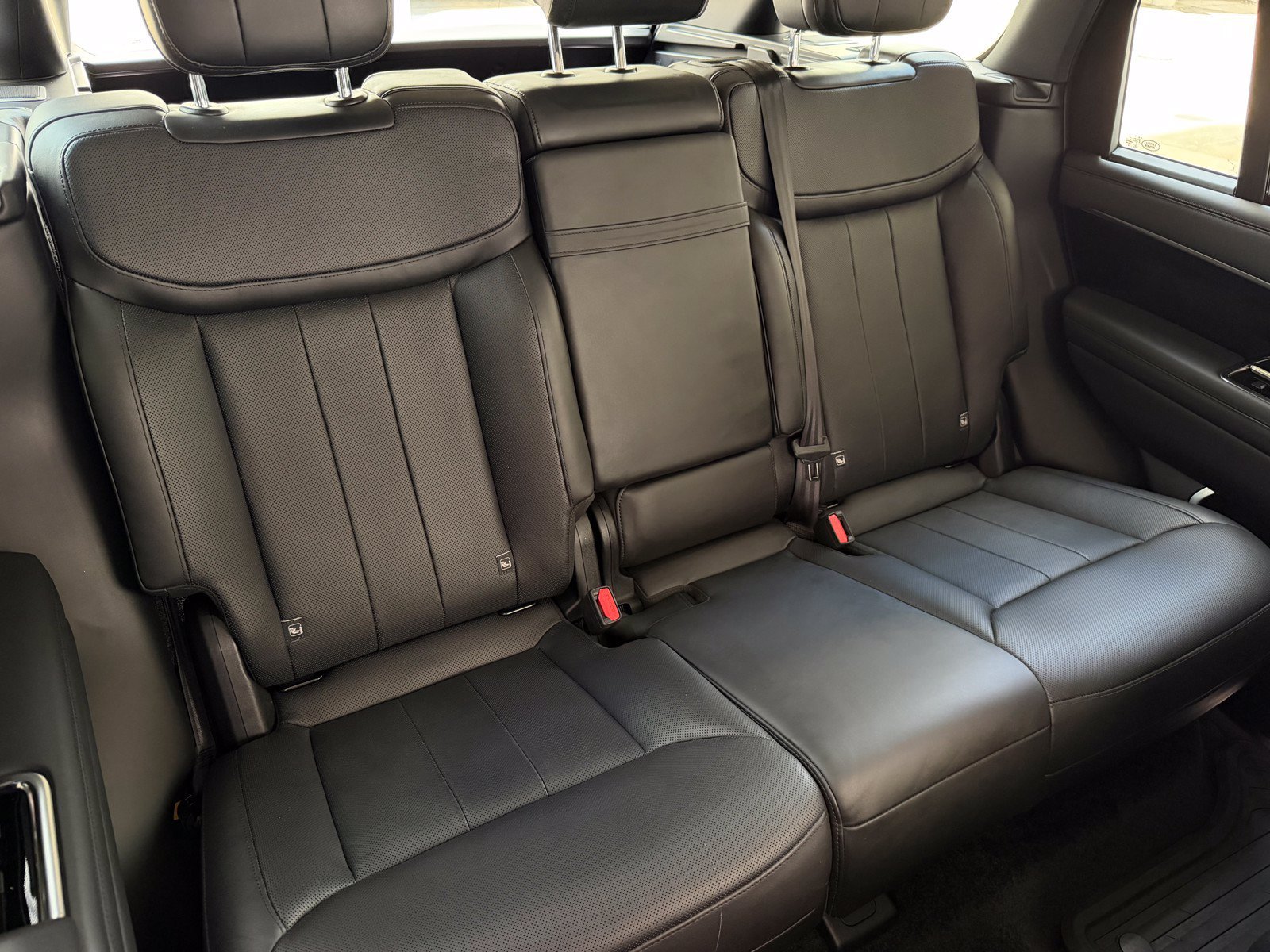 Used 2022 Land Rover Range Rover SE AWD/4WD image 19