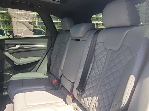 Certified 2025 Audi SQ5 Premium Plus AWD/4WD image 19