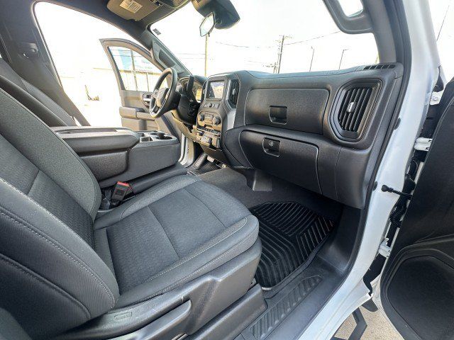 Used 2023 Chevrolet Silverado 1500 Custom Trail Boss AWD/4WD image 12