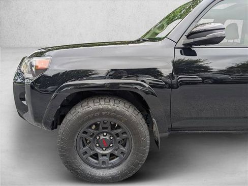 Used 2018 Toyota 4Runner SR5 Premium AWD/4WD image 8