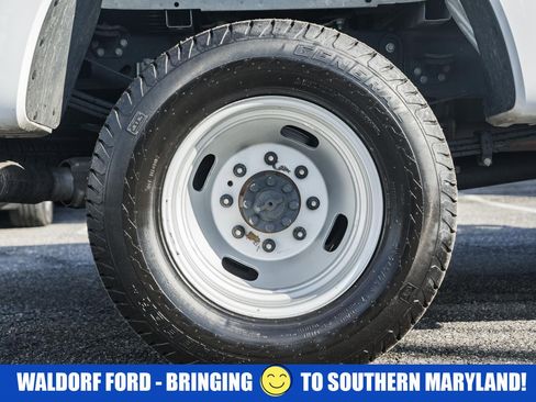 Certified 2024 Ford F350 XLT image 21