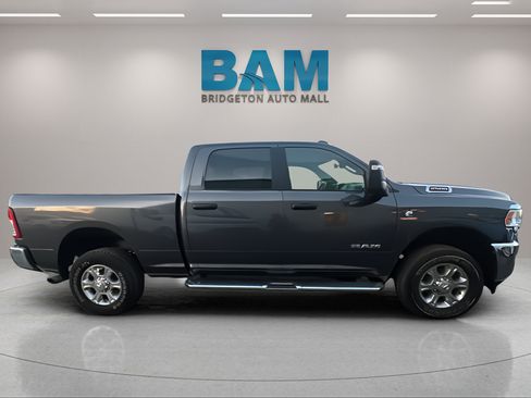 Used 2024 RAM 2500 Big Horn AWD/4WD image 8