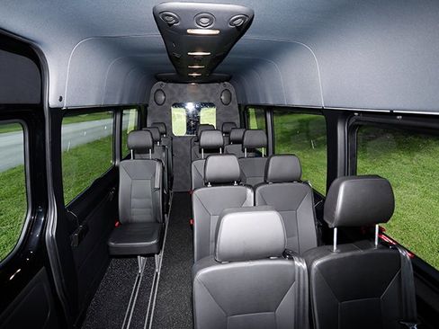 Used 2023 Mercedes-Benz Sprinter 3500 image 13