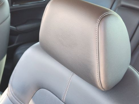 Used 2022 Honda Civic Touring image 19