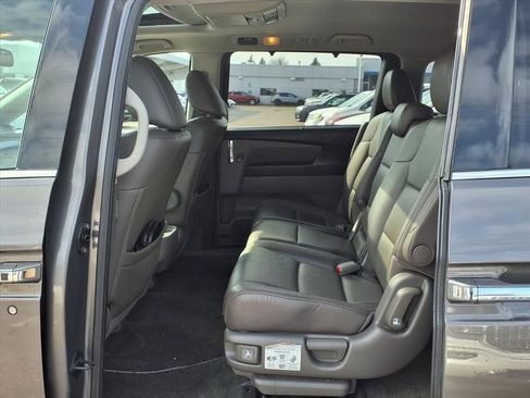 Used 2014 Honda Odyssey Touring image 11