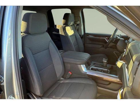 New 2026 GMC Sierra 1500 Elevation image 11