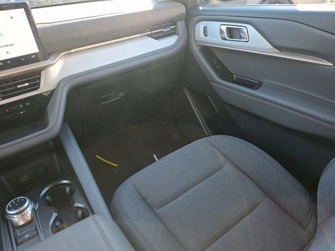 New 2026 Ford Explorer Active image 11