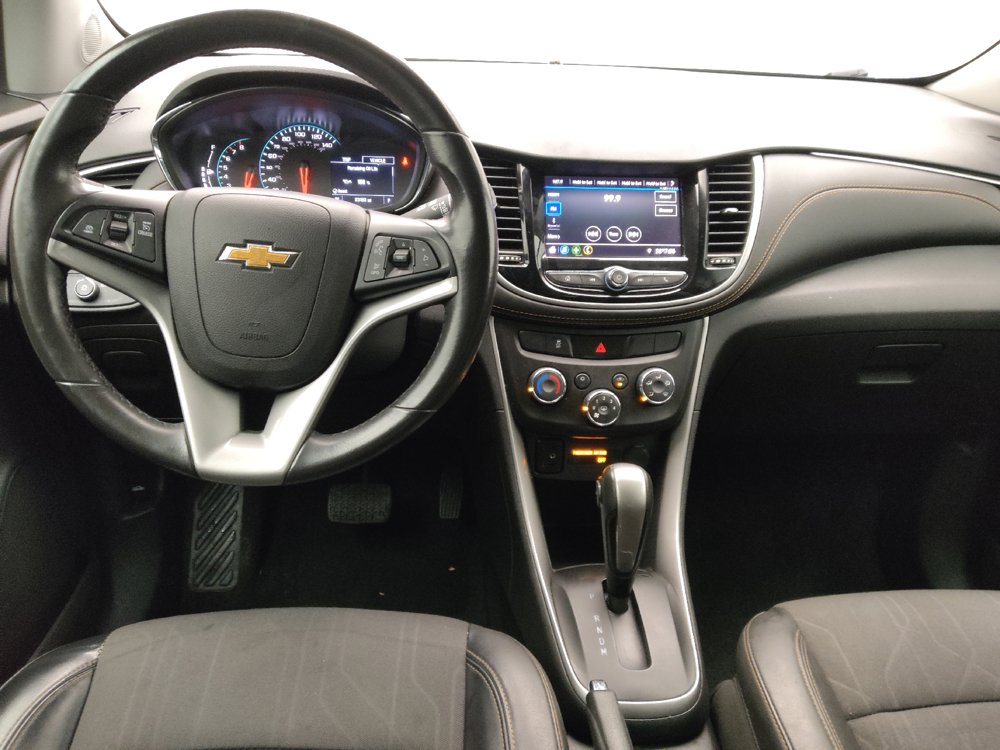 Used 2020 Chevrolet Trax LT w/ LT Convenience Package FWD image 22