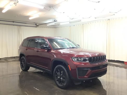 New 2026 Jeep Grand Cherokee L 4WD image 4