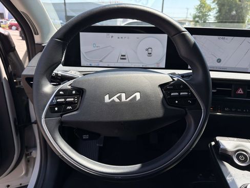 Used 2024 Kia EV6 Light RWD image 8