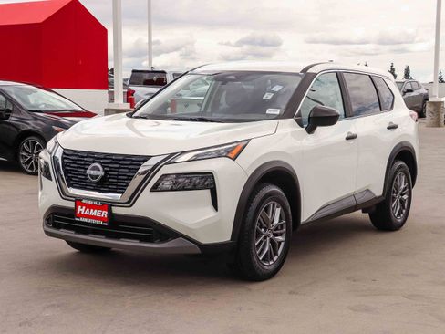 Used 2023 Nissan Rogue S AWD/4WD image 3