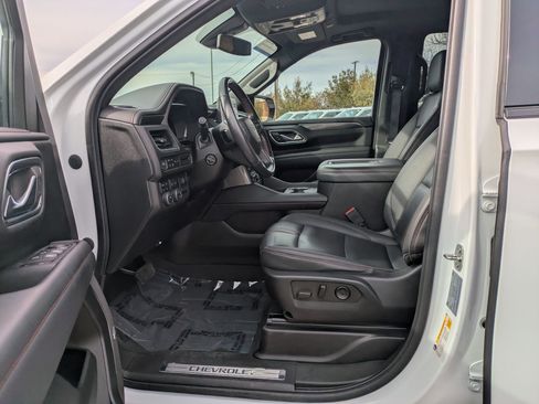 Used 2022 Chevrolet Tahoe RST w/ Sport Performance Package image 16