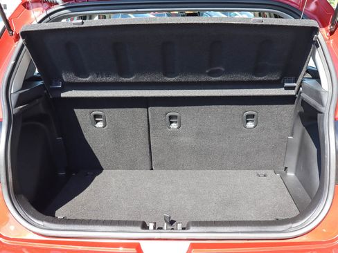 Used 2025 Hyundai Venue SEL FWD image 10