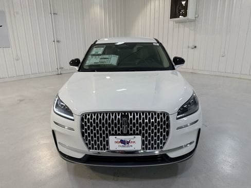 New 2026 Lincoln Corsair Premiere image 31