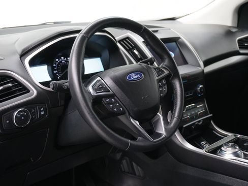 Used 2020 Ford Edge SEL w/ Convenience Package image 6